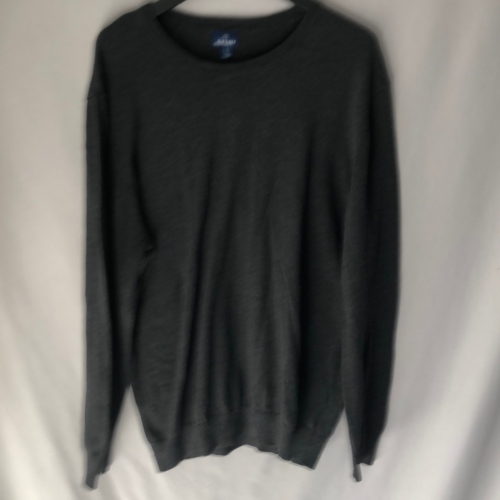 Men’s light sweater